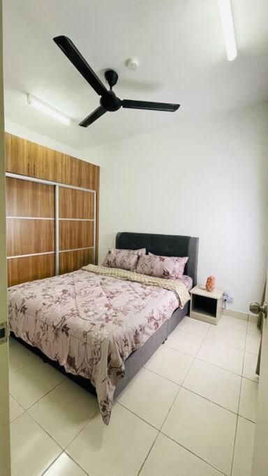 Klia Homestay Apartment - 2 Room Sepang Esterno foto
